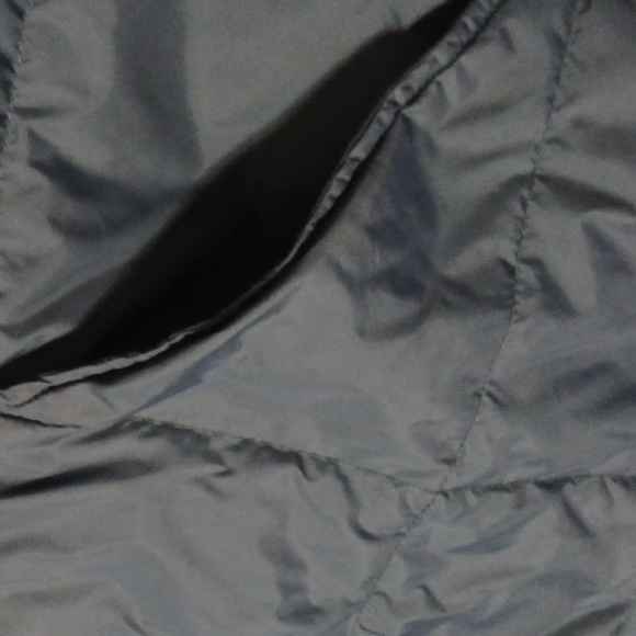 Unisex lands end puffer vest - Picture 3 of 10